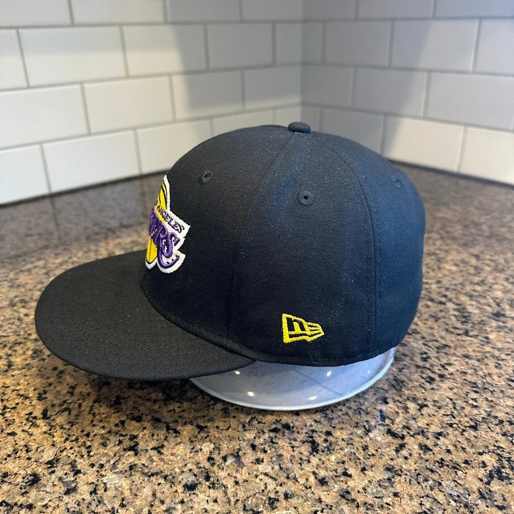 Los Angeles Lakers New Era 59FIFTY Fitted Hat Cap 7 1/2 Black Purple NBA
